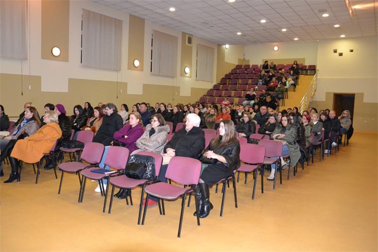 Slika /2025/OŠ DOMAŠINEC PREDAVANJE NASILJE MEĐU DJECOM I MLADIMA 27012025/IMG-123b43a917f2bf72e0a6e3099fb2816b-V.jpg