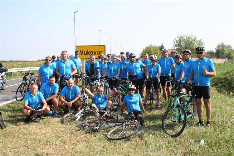 Slika 2019/U%20Vukovar%20biciklima/IMG_5160.JPG